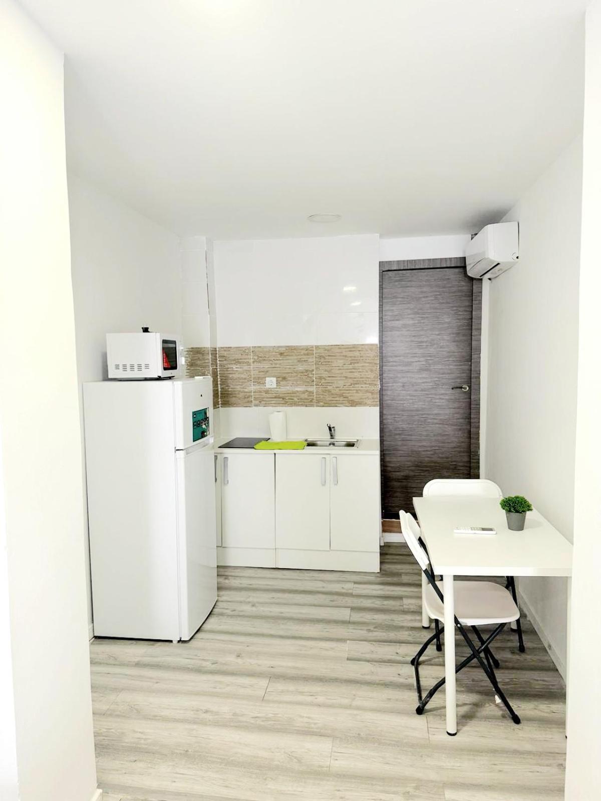 Apartamentos Aeropuerto Valencia Manises Exteriér fotografie